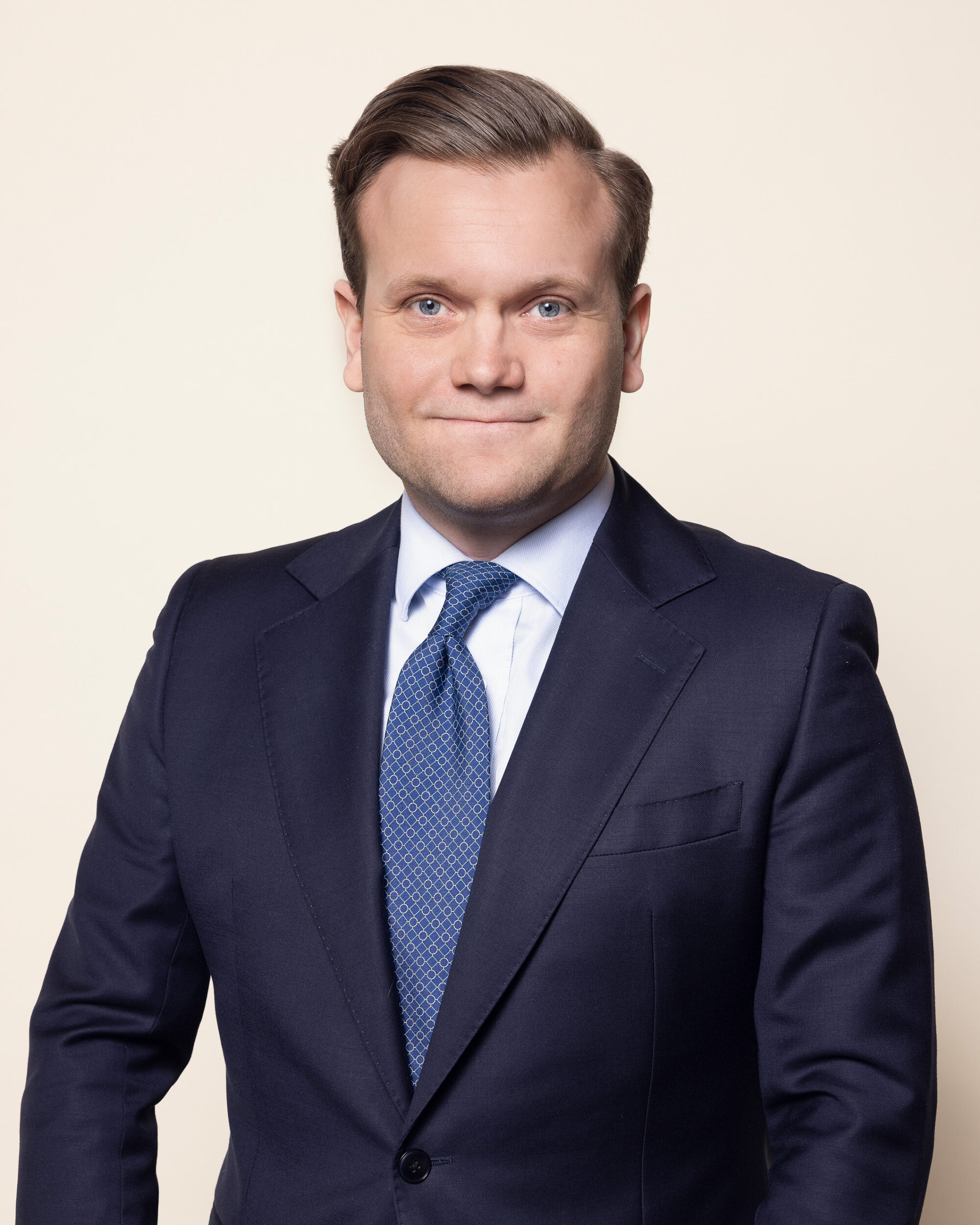 Max W Karlsson